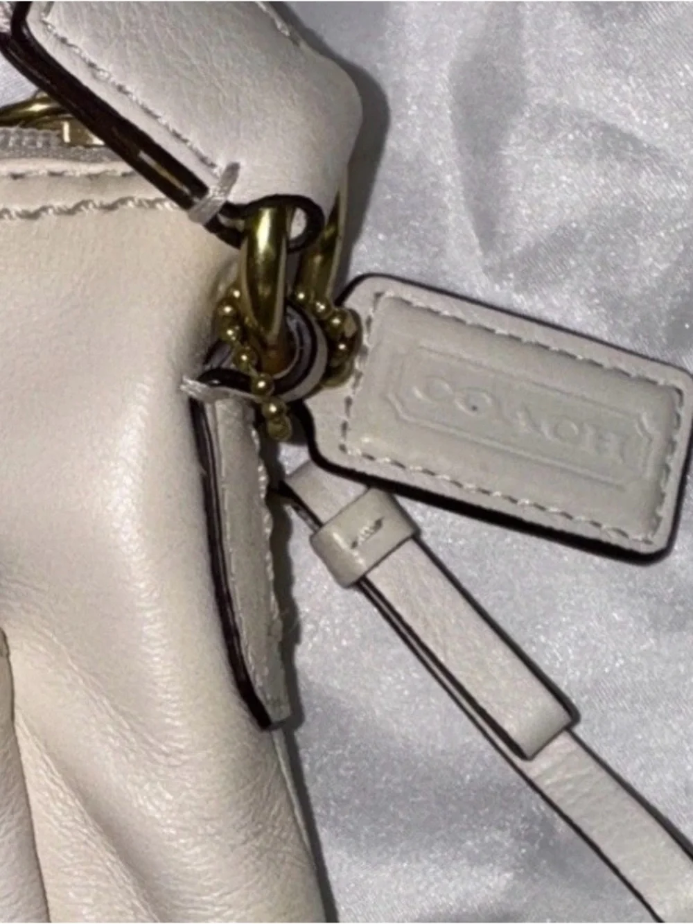 Coach Park Swingpack Crossbody Bag Leather Beige Ivory Gold Tone Hardware
